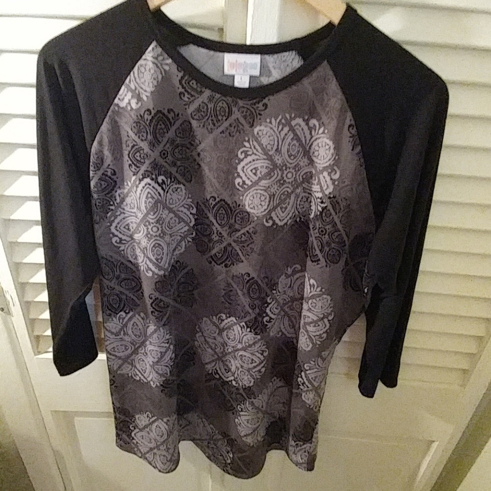 Lularoe Randy T Shirt